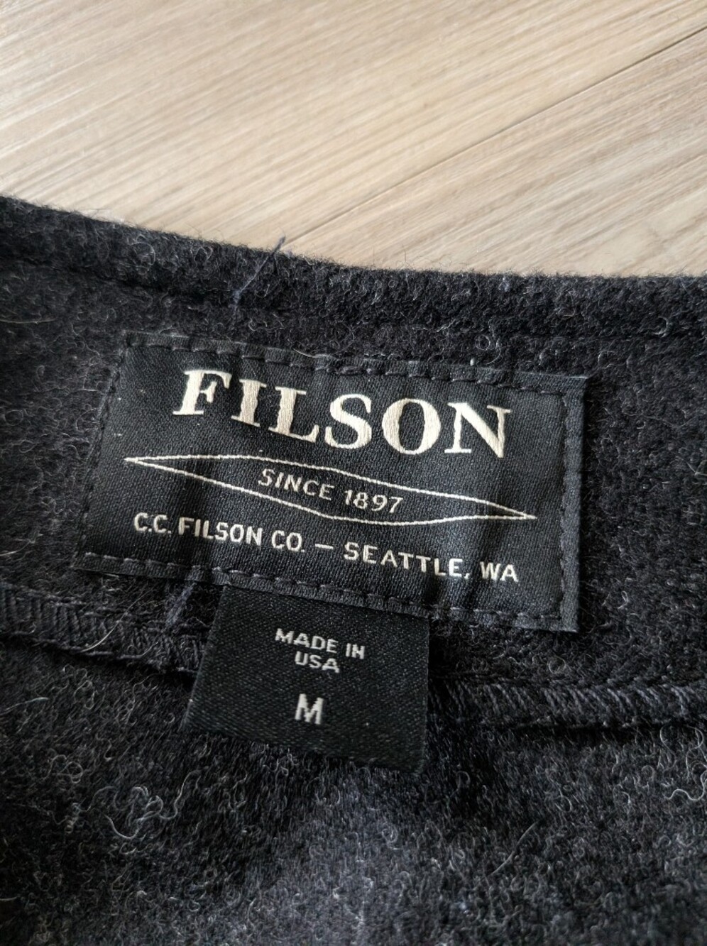 Filson 'Mackinaw' Wool Vest in Charcoal - Picture 4 of 6